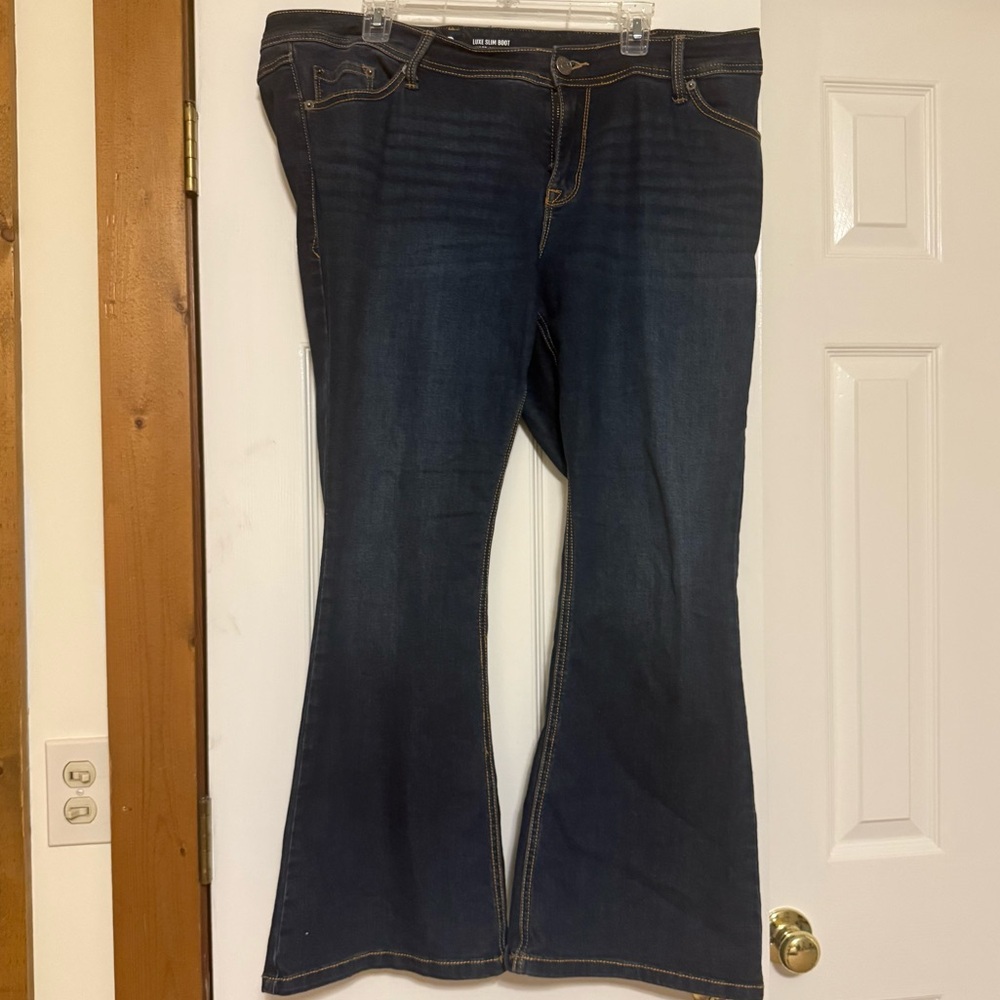 TORRID - 18S - Luxe Slim Boot Jean